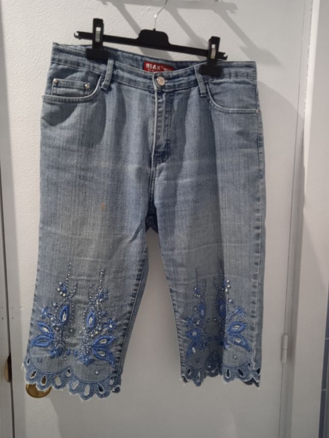 Vaqueros bermudas elásticos