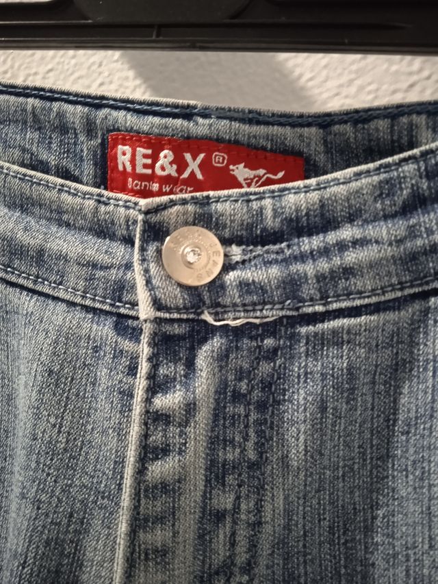 Vaqueros bermudas elásticos