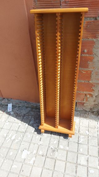 Mueble para guardar CD.