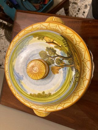 Zuppiera in ceramica di Castelli