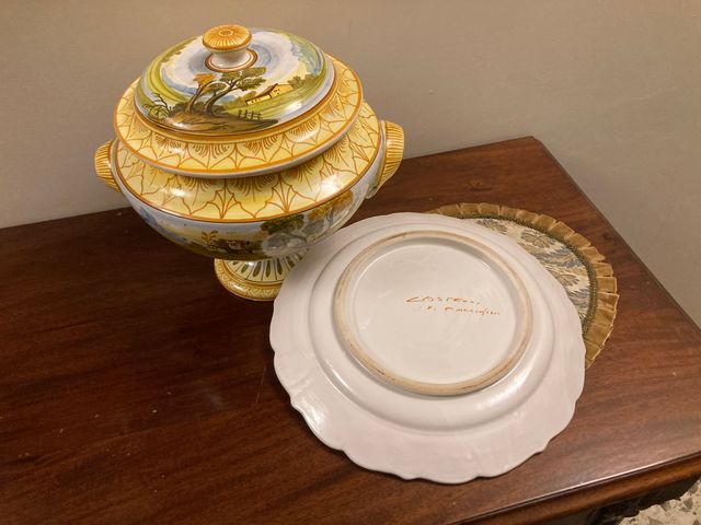 Zuppiera in ceramica di Castelli