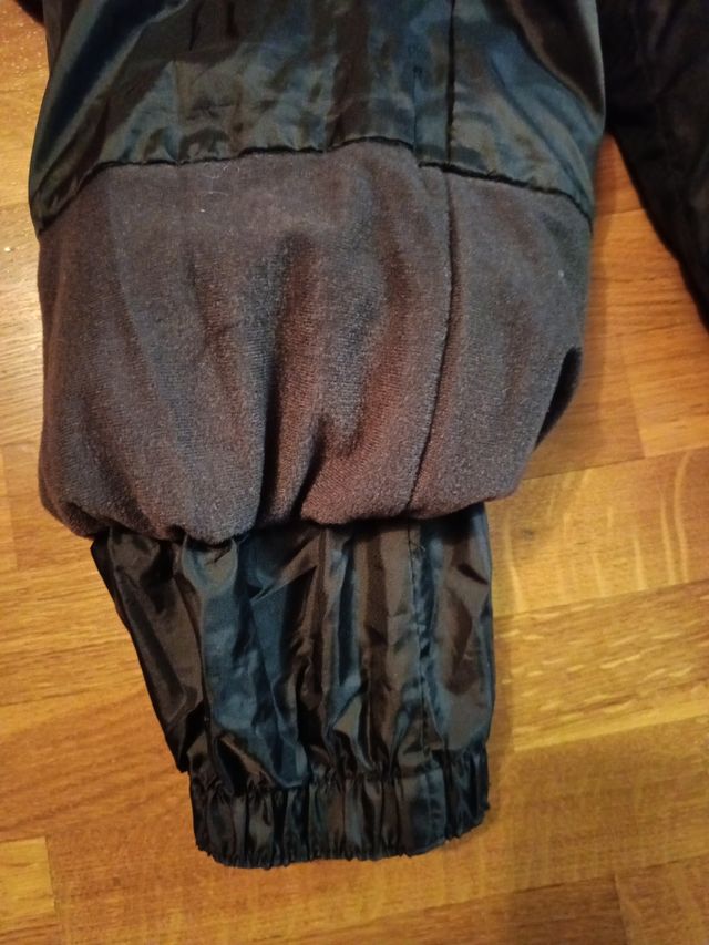 Pantalón nieve nniñ@s, talla seis años.