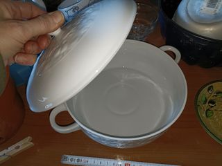 Biscottiera in ceramica bianca