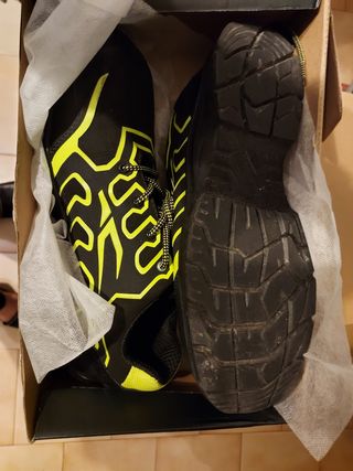 SCARPE DA LAVORO TAGLIA  --40-- BETA