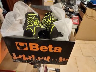 SCARPE DA LAVORO TAGLIA  --40-- BETA