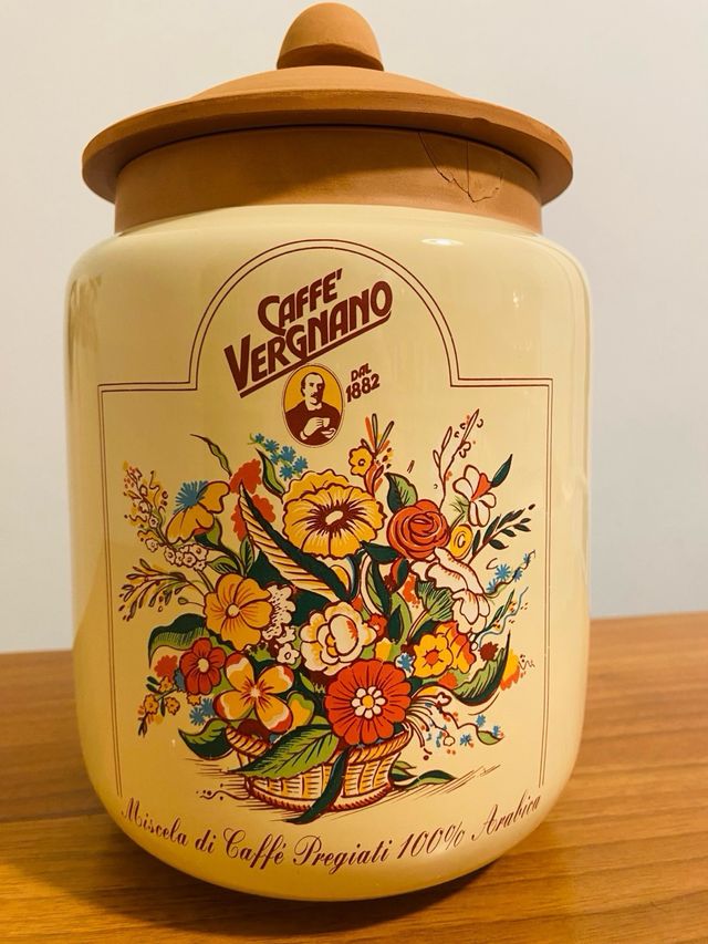 Ciotola contenitore. Vergnano