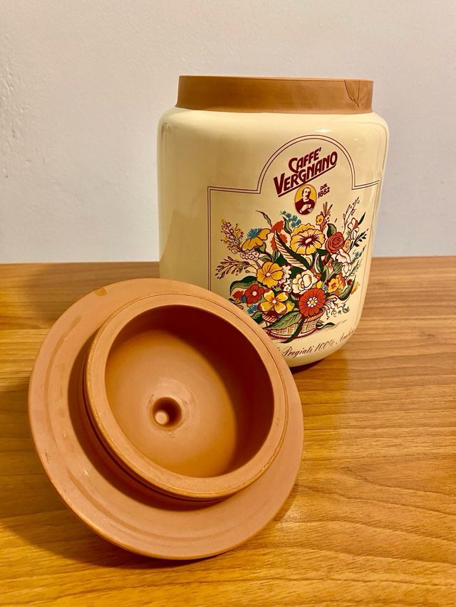 Ciotola contenitore. Vergnano