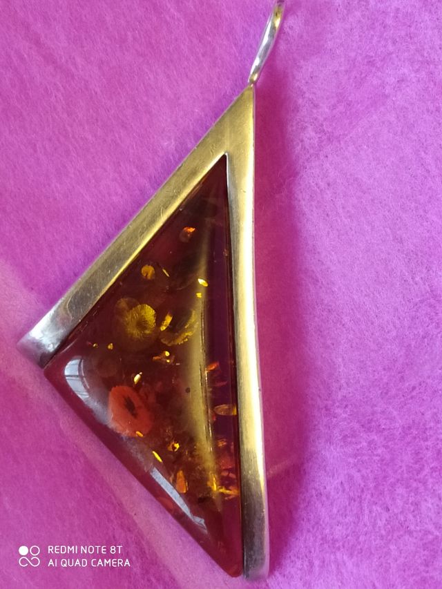 Colgante y pulsera de ambar