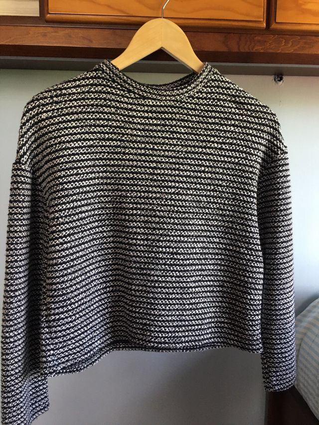 Jersey blanco y negro