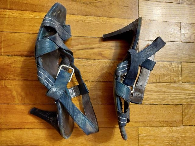 Sandali in pelle blu Ana Bonillas