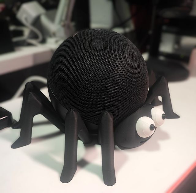 Soporte Echo Dot 5 Araña bicolor