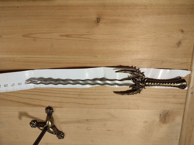 Piccola spada giocattolo da esposizione