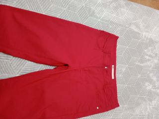 Pantalón tipo vaquero color ❤️ rojo,