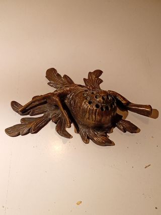 Antiguo palillero de bronce