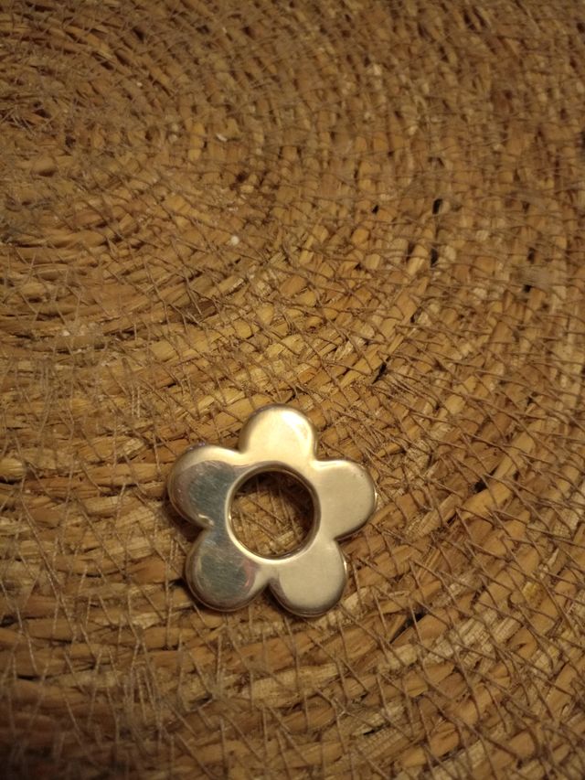 Colgante flor plata grande