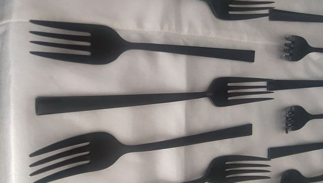 TENEDOR NEGRO VINTAGE. Marca Cristema. INOX 18/10