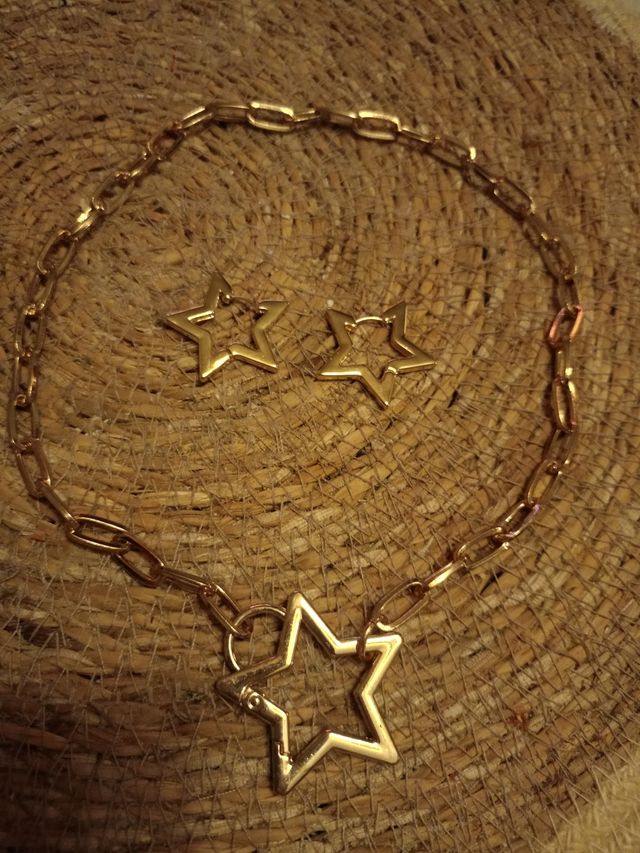 Collar estrella dorado
