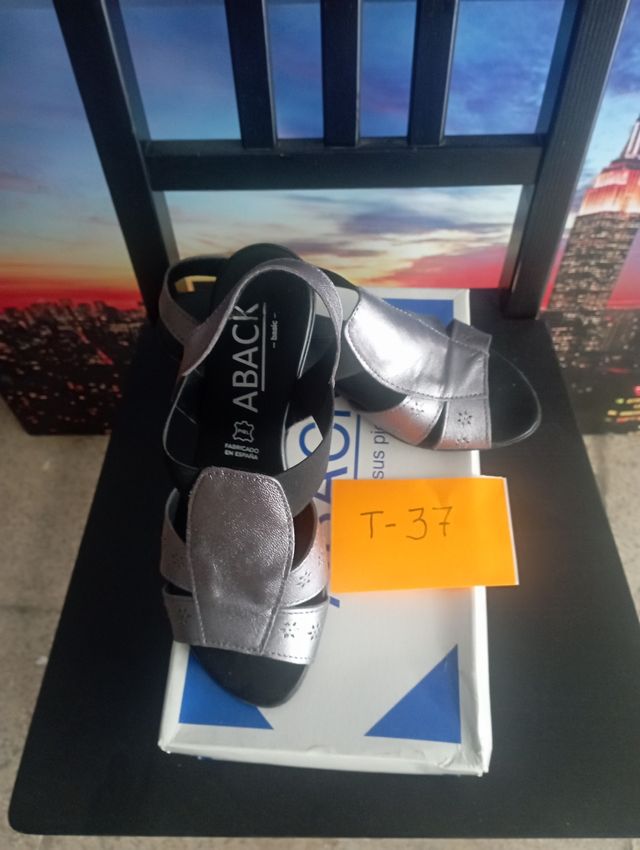 Zapatos en buen estado.