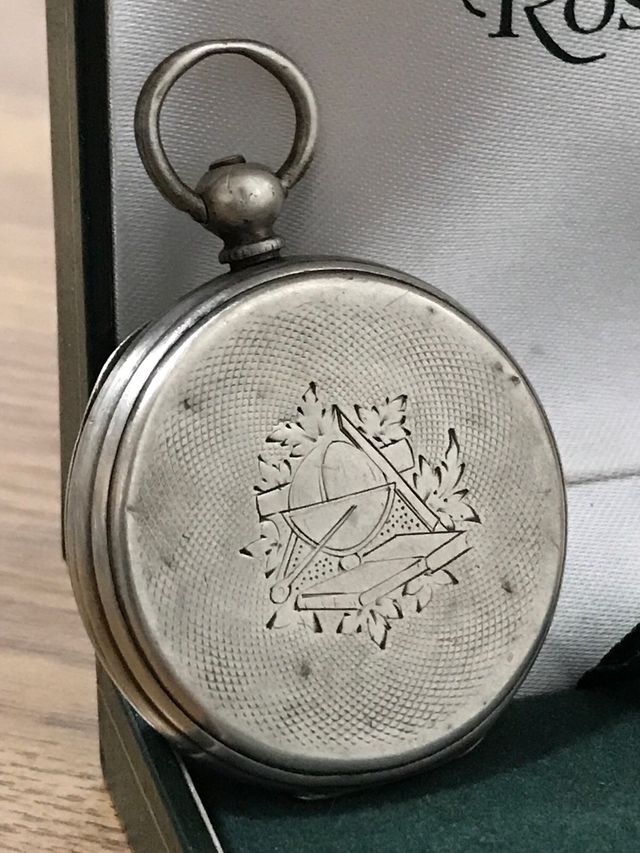 Reloj bolsillo plata -Masonico ańo 1890