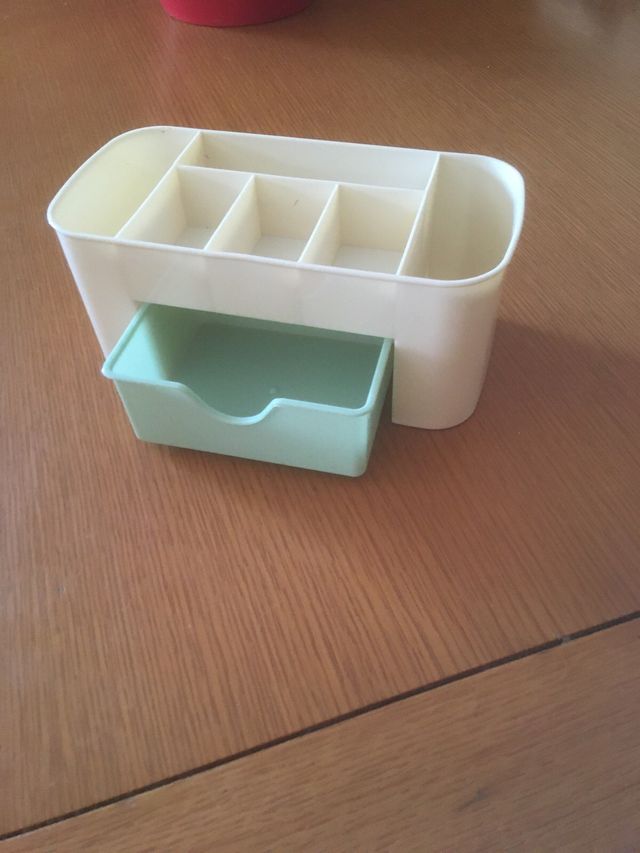 Organizador maquillaje o escritorio