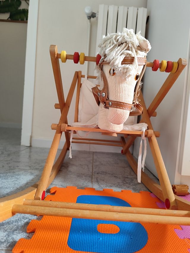 Balancín caballo de trapo