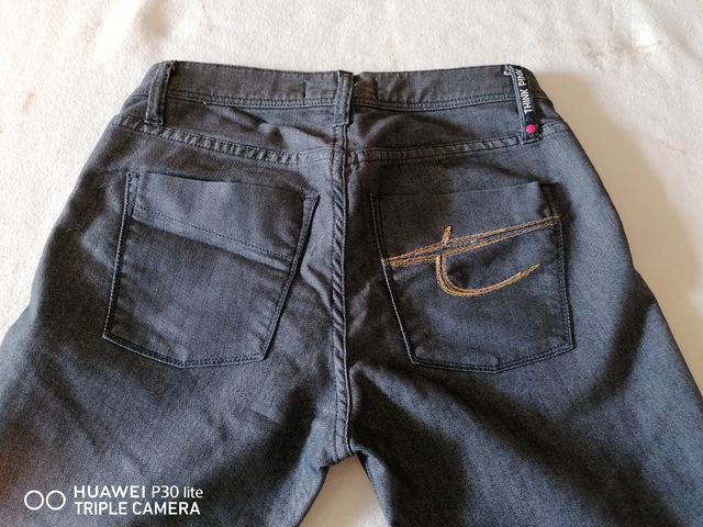 Jeans Think Pink 
