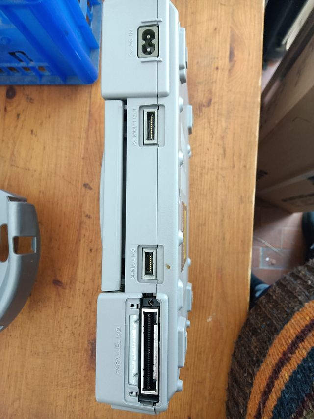 PlayStation 1 con giochi