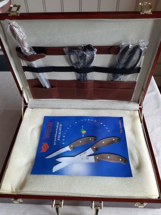 Valigetta con coltelli-forchette-forbici