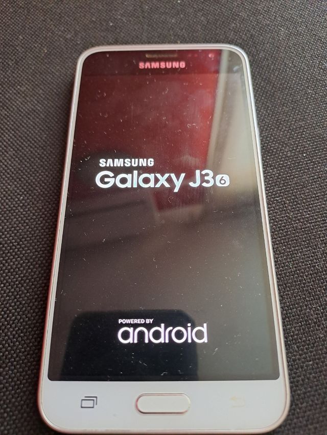 Mobil Samsung Galaxy J3 6