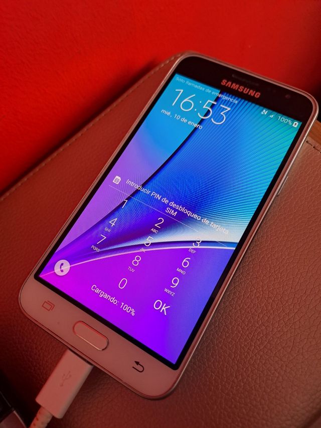 Mobil Samsung Galaxy J3 6