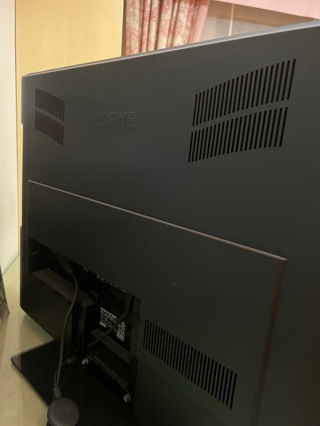 TV LOEWE XELOS A32 DVB