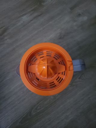 Exprimidor eléctrico