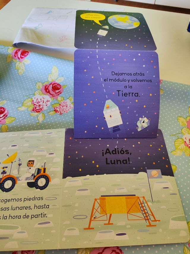 ¡A la luna! Una aventura interactiva. 