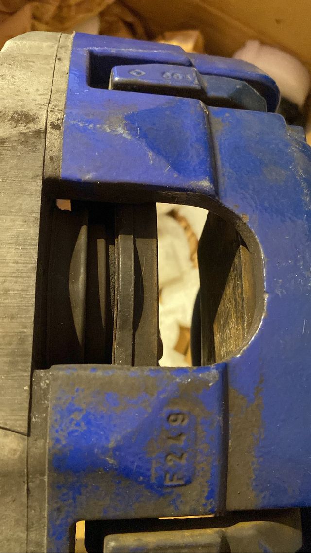 Frenada delantera golf v R32