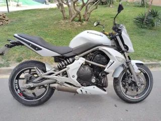 Moto er6n