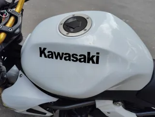 Moto er6n