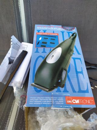 Rasoio elettrico per capelli