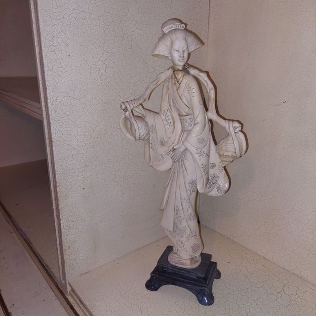 STATUA in resina h=45cm donna d’orientE