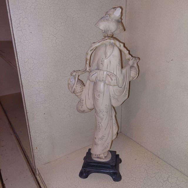 STATUA in resina h=45cm donna d’orientE