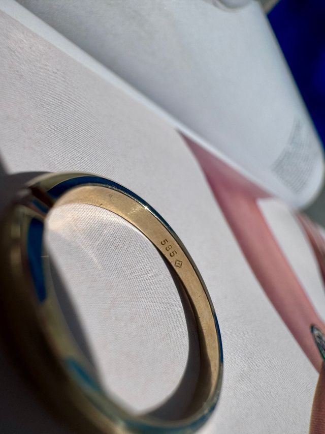 Anillo de oro 14K con diamante