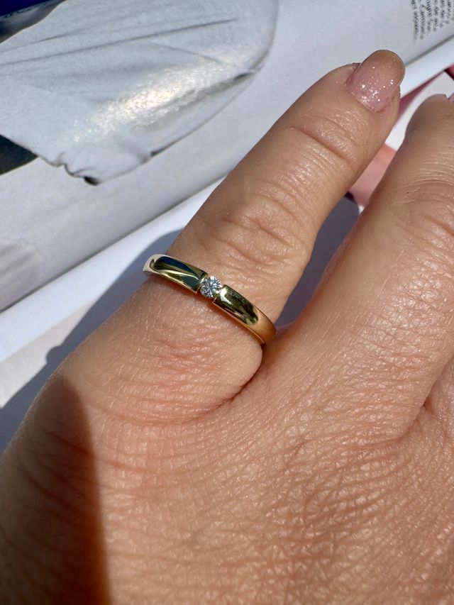 Anillo de oro 14K con diamante