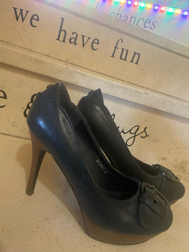 Zapatos tacon piel azul