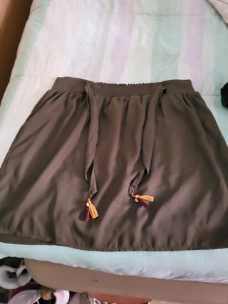 Falda y pantalón corto 