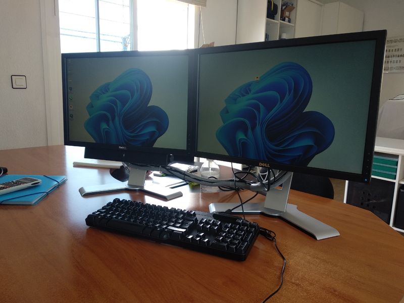 dell precisión t7400 + 2 monitores y teclado afbeelding 8