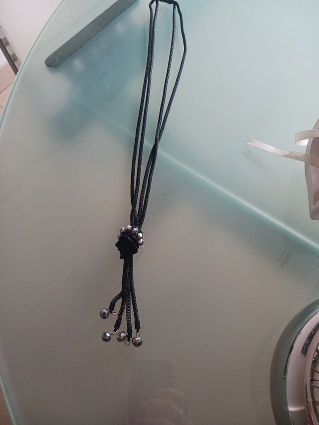 Collana lunga nera