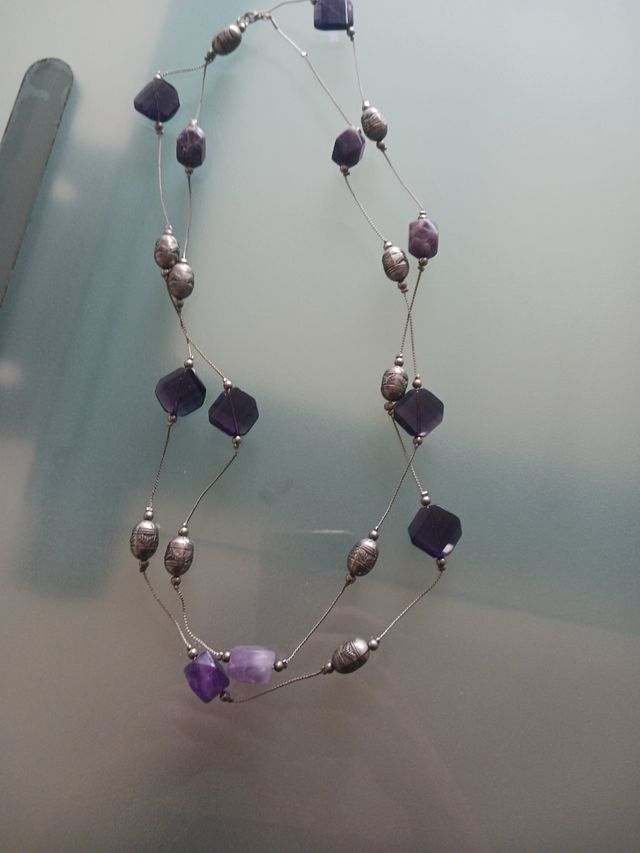 Collana pietre viola
