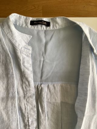 Blusa azul celeste larga y sin mangas