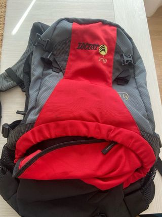 Mochila montaña nueva 25L