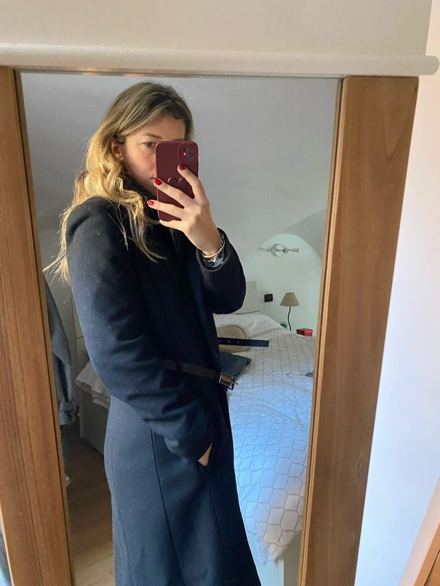 Cappotto nero cinta Mango