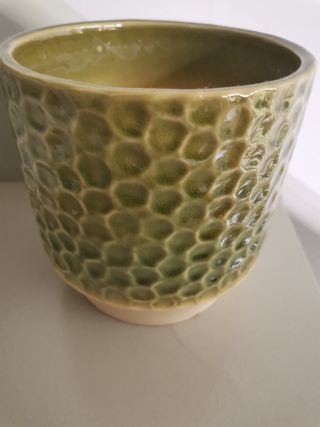 Macetero para plantas tono verde cerámica redondo de segunda mano por 6